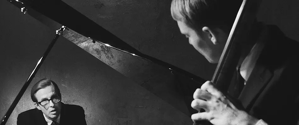 Everybody Digs Bill Evans